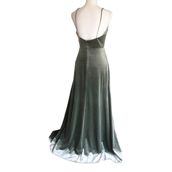 Lovely Womens Sage Green Velvet A-line High Slit Gown Size 4 - Picture 6 of 16
